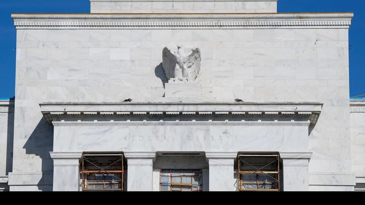 AI in Banking: Regulators Tighten Scrutiny, India USA Agency Guide
